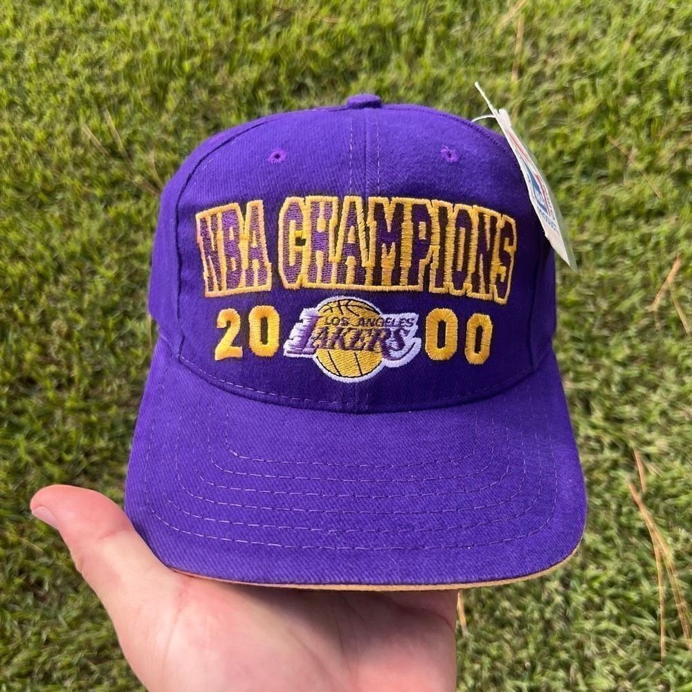 Vintage NWT Los‎ Angeles Lakers 2000 NBA Champions Purple Hat